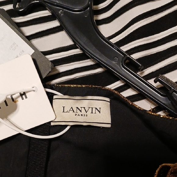 Lanvin Gold Mini Skirt with Bow Detail - Picture 5 of 9